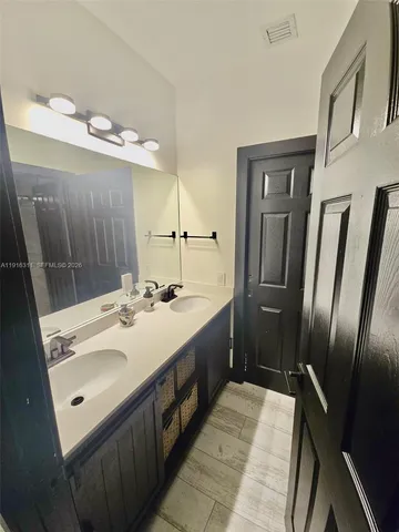 $8,300 | 2019 Harbor View Circle, Weston, FL 33327