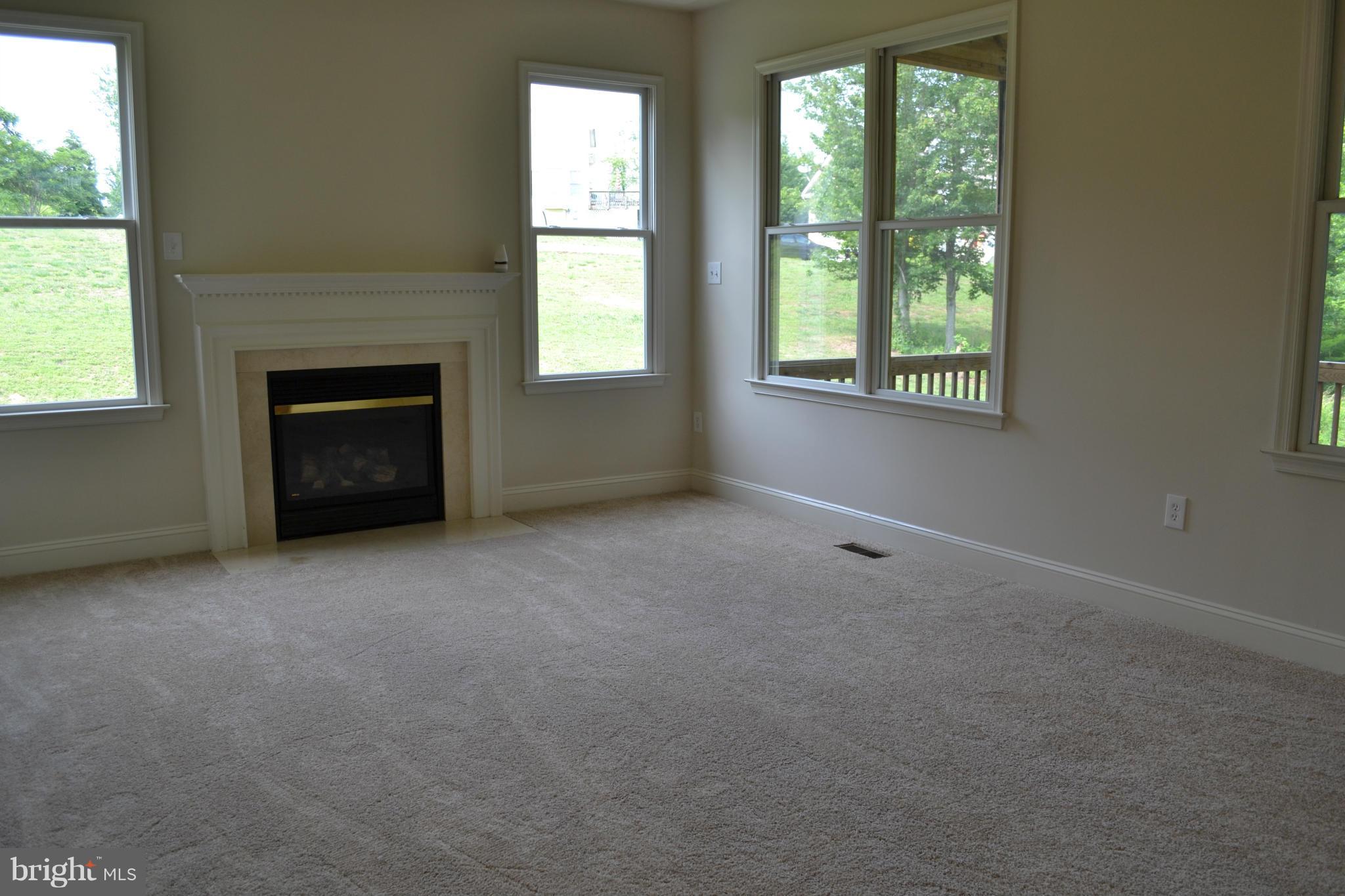 3521 White Hall Road King George, VA 22485 - Photo 11 of 30 Family Room