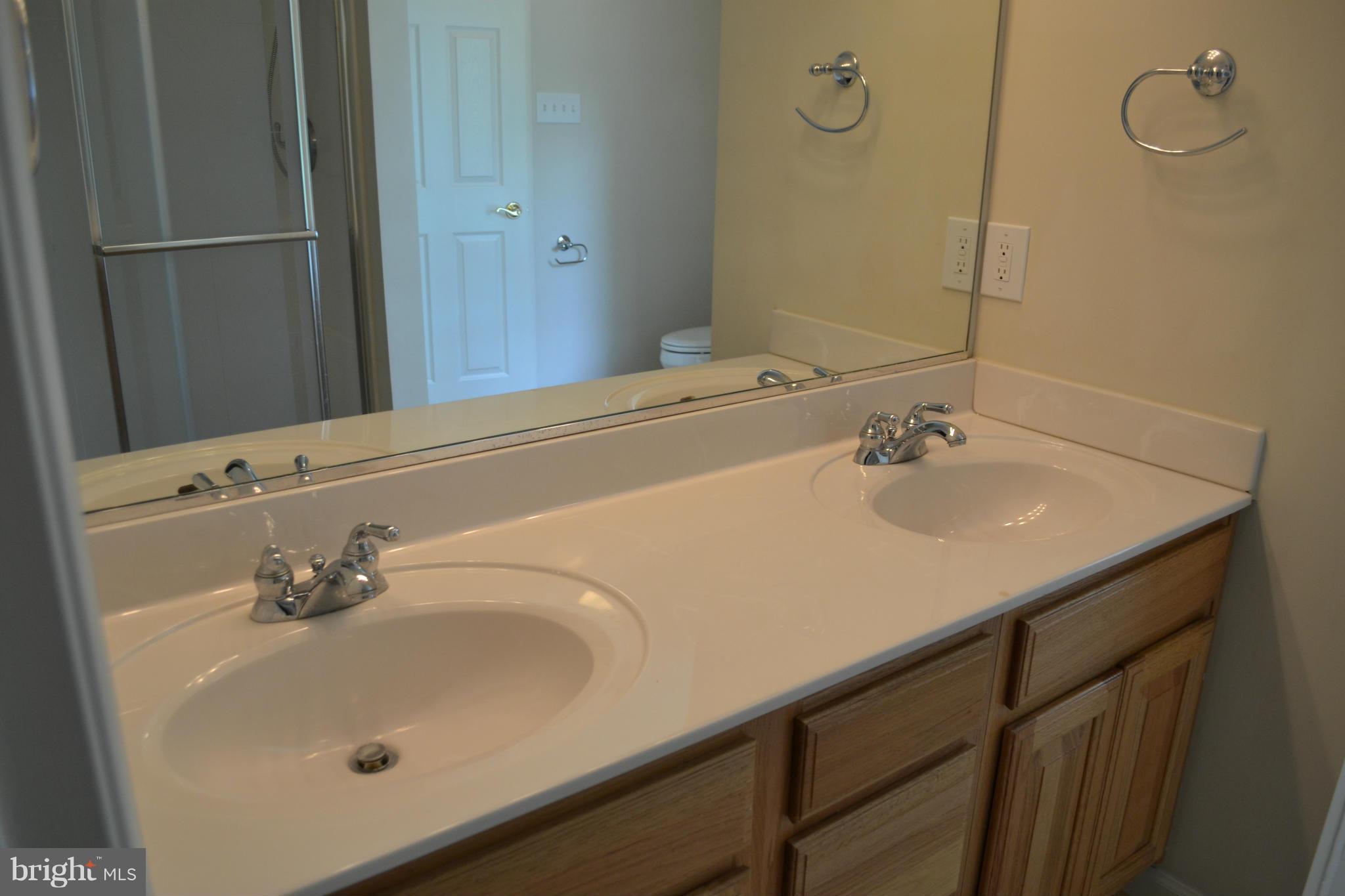 3521 White Hall Road King George, VA 22485 - Photo 25 of 30 Bath (Master)