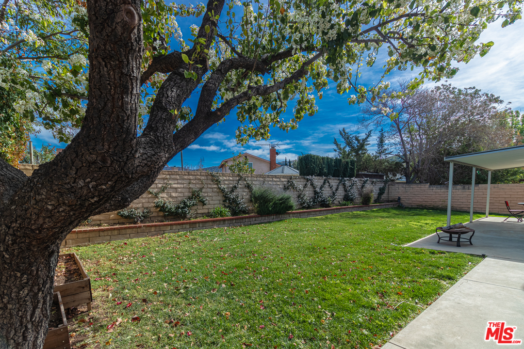 1910 Emory Avenue Simi Valley, CA 93063 - Photo 12 of 19 Gallery Image 12