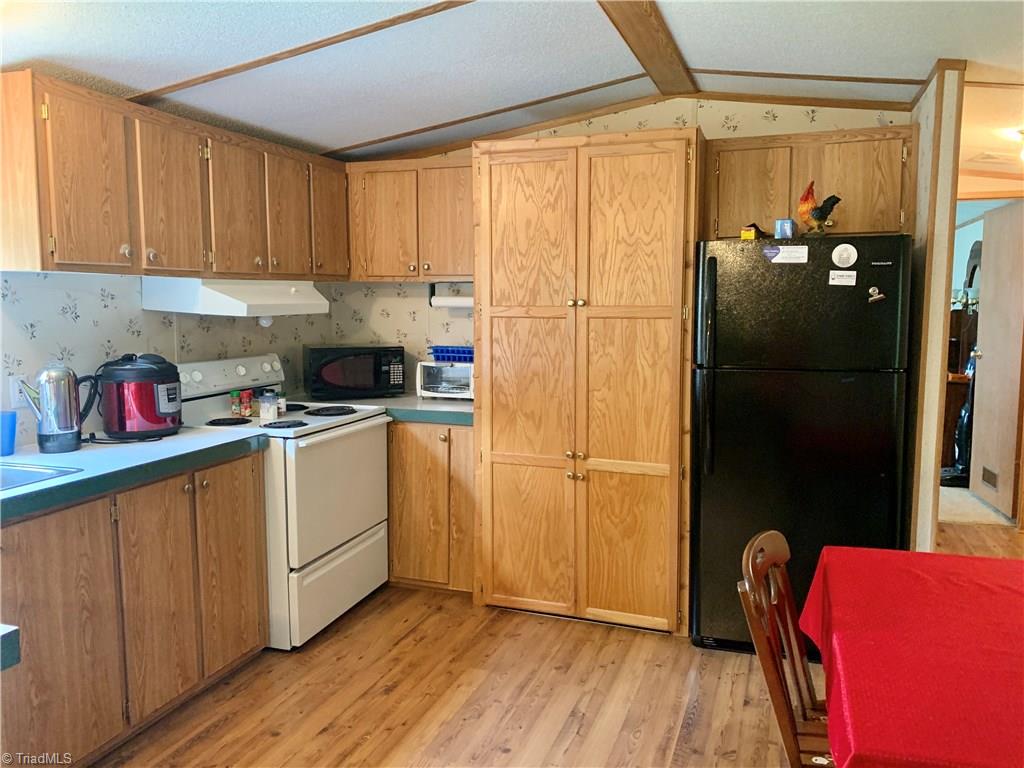742 Armstrong Road Jonesville, NC 28642 - Photo 11 of 22 Gallery Image 11