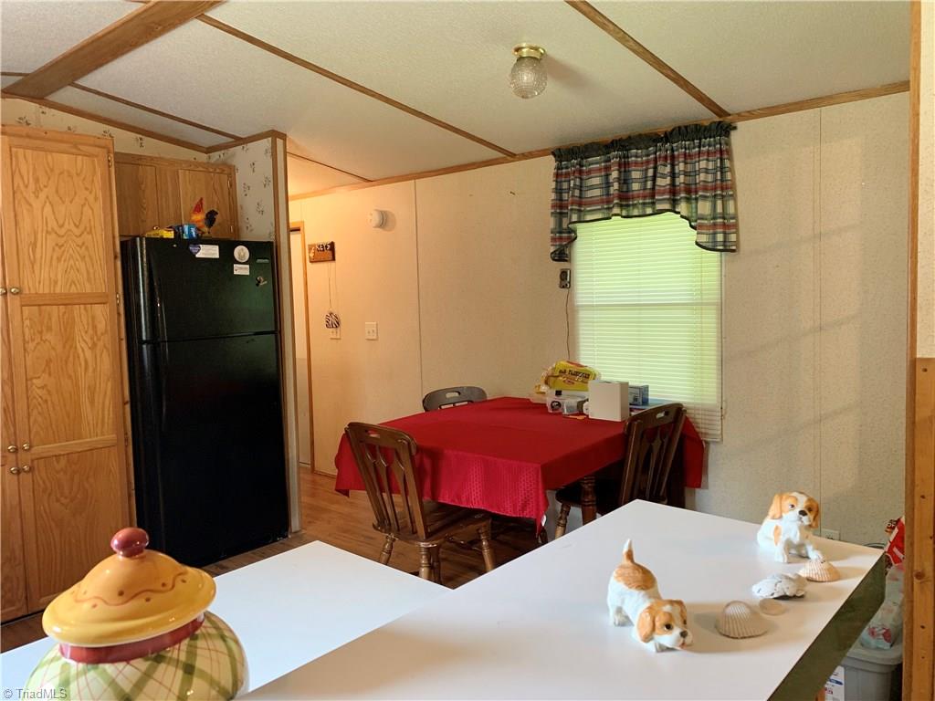 742 Armstrong Road Jonesville, NC 28642 - Photo 12 of 22 Gallery Image 12