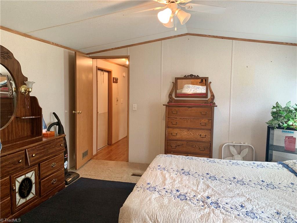 742 Armstrong Road Jonesville, NC 28642 - Photo 16 of 22 Gallery Image 16