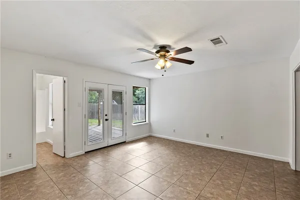 $2,300 | 2208 Lobo Drive, Bryan, TX 77807