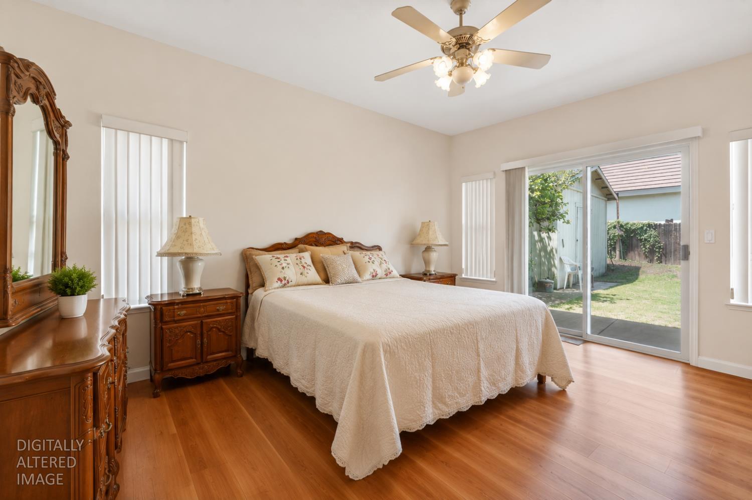 6141 Hall Lane Carmichael, CA 95608 - Photo 14 of 36