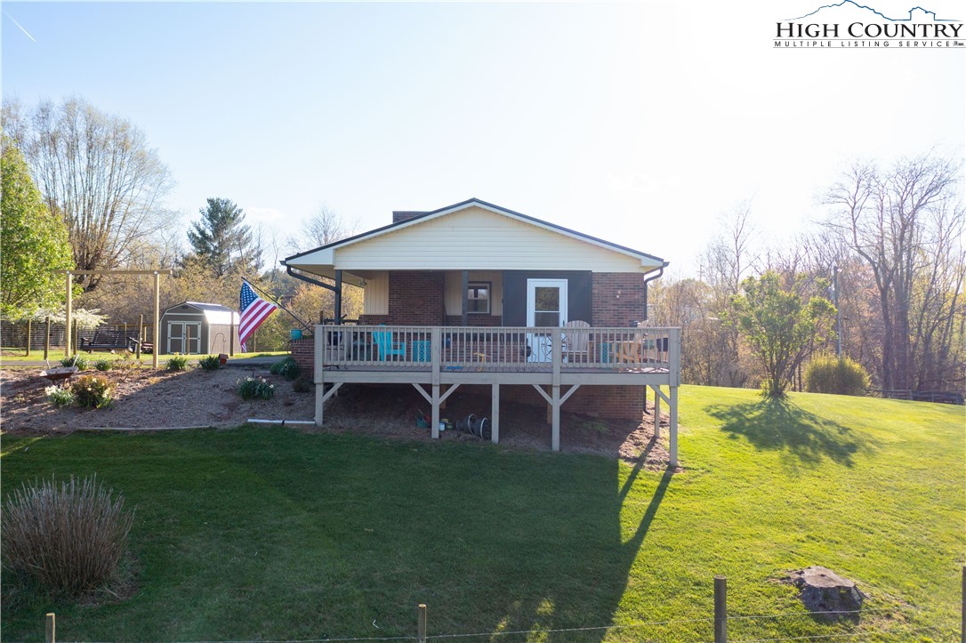 135 Rivers Edge Road Sparta, NC 28675 - Photo 8 of 49 Gallery Image 8