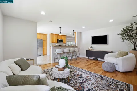 $999,000 | 1812 Donna Drive, Pleasant Hill, CA 94523