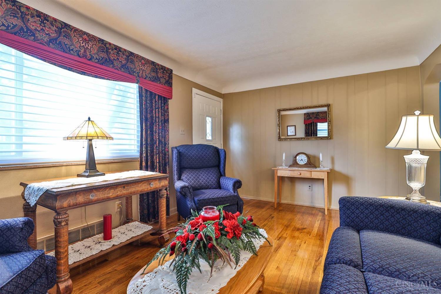 5346 Belclare Road Cincinnati, OH 45247 - Photo 6 of 38