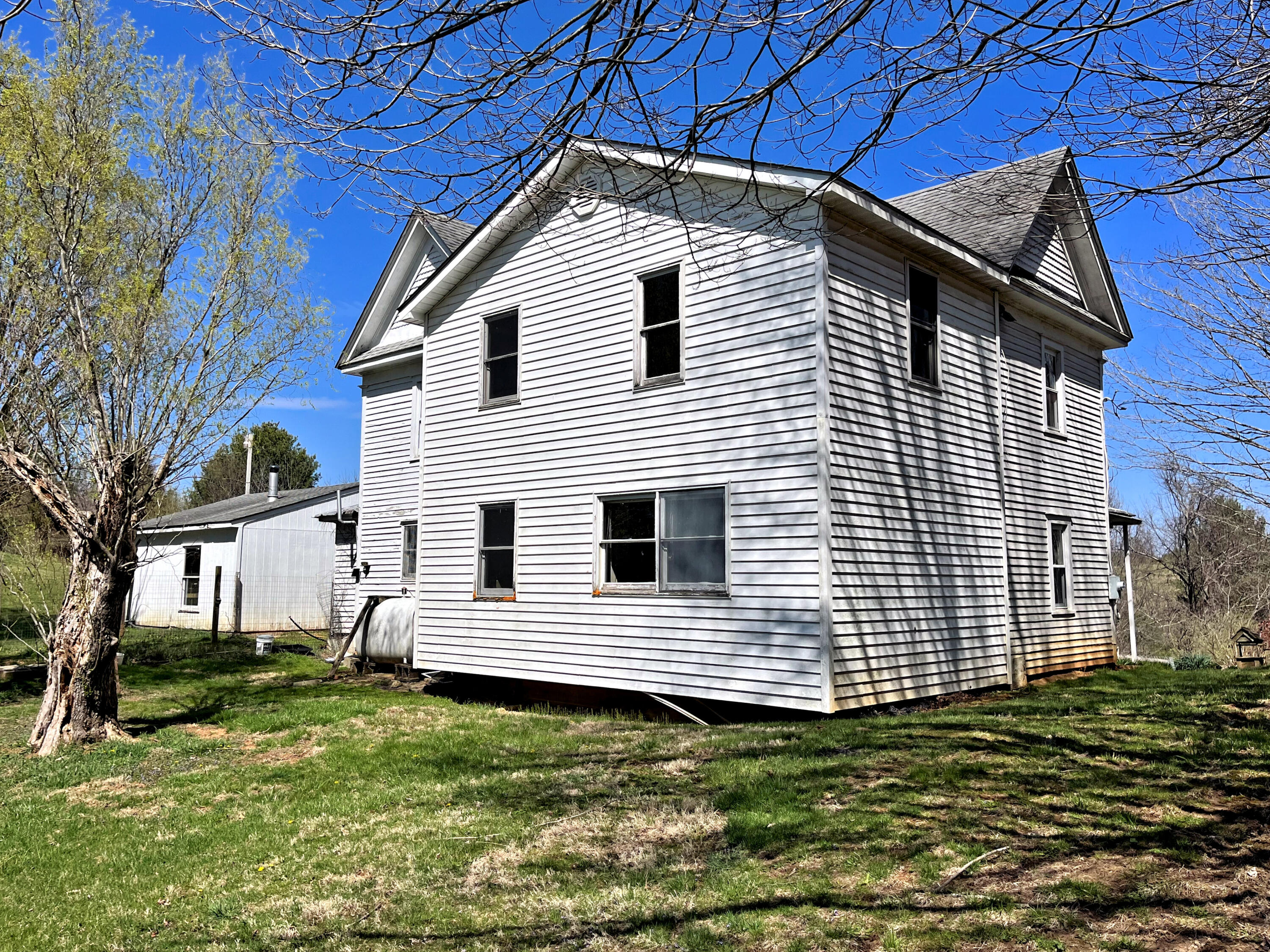 194 High Hopes Lane Northwest Riner, VA 24149 - Photo 5 of 86 4IMG_4757