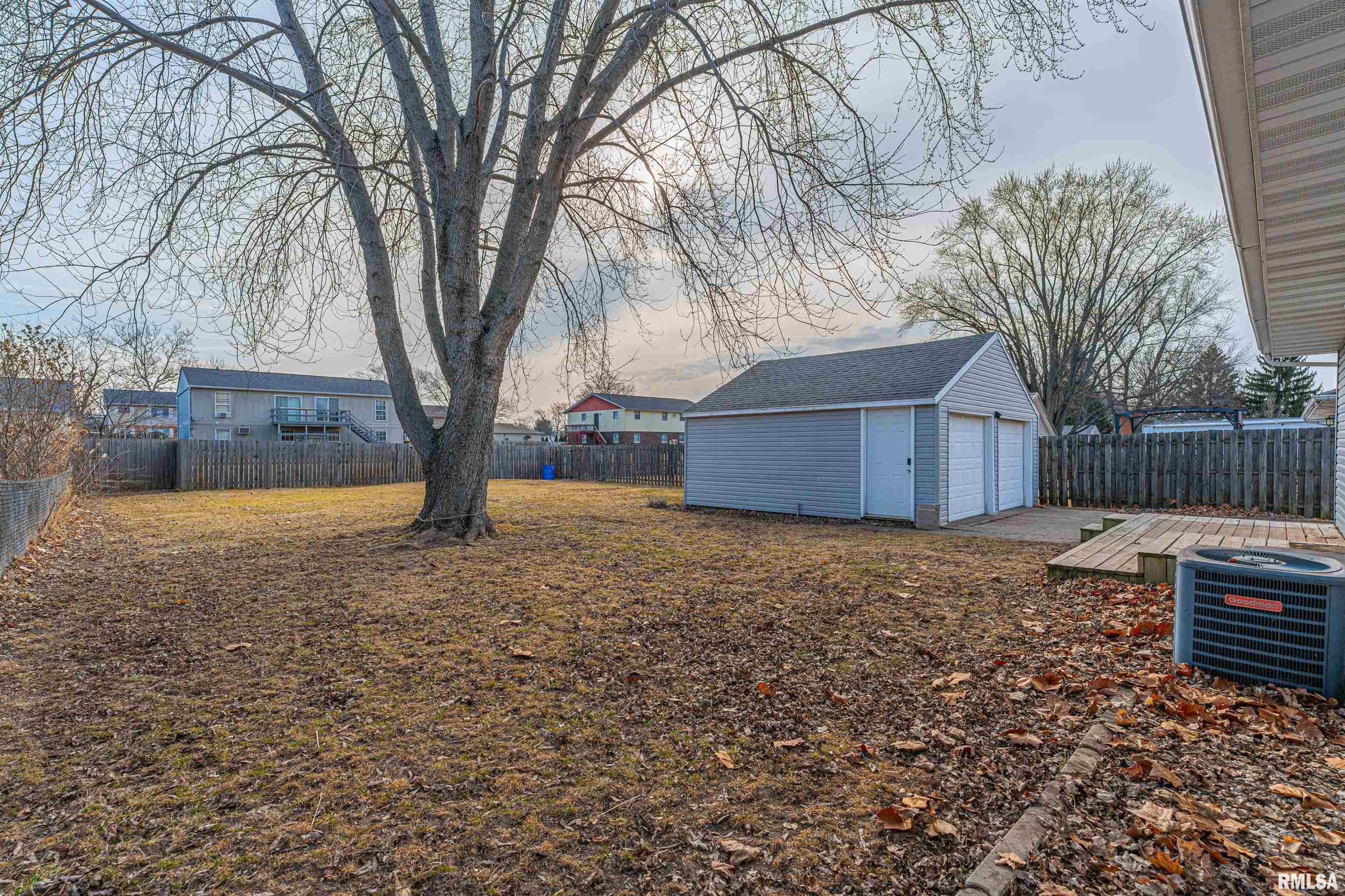 112 Briargate Road Washington, IL 61571 - Photo 3 of 16