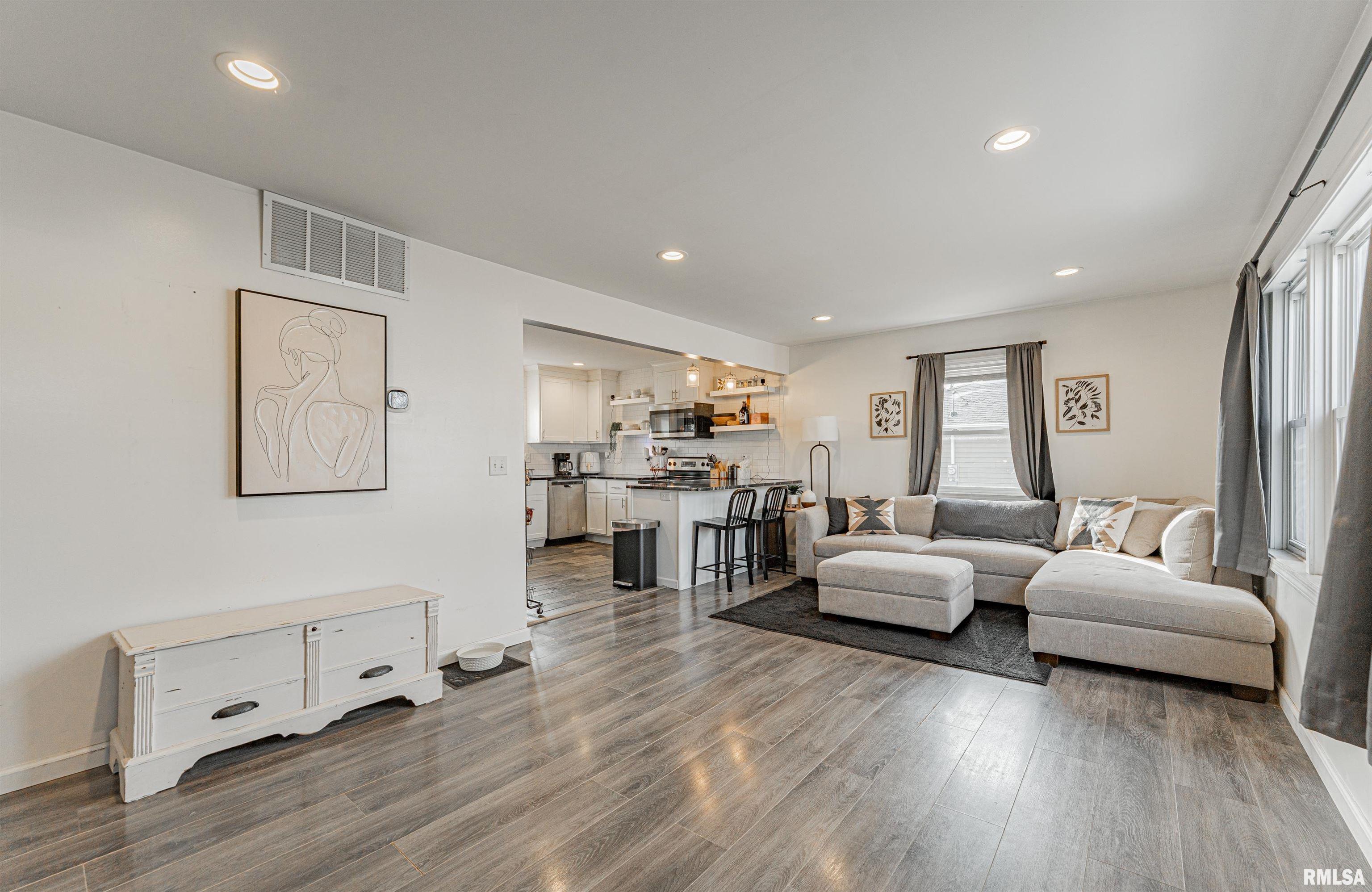 112 Briargate Road Washington, IL 61571 - Photo 6 of 16