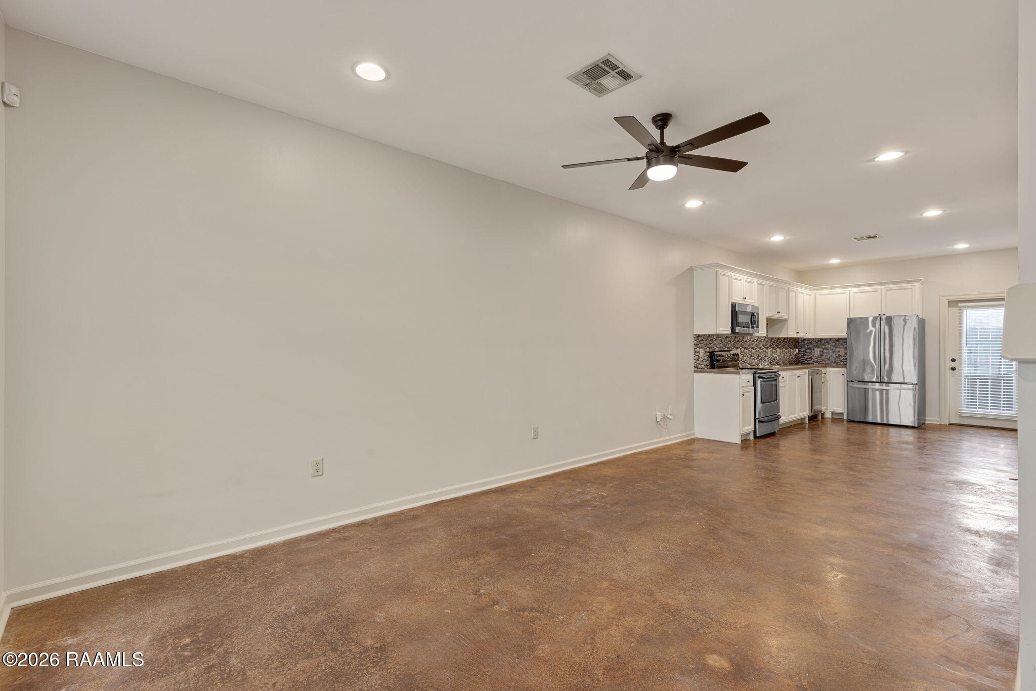 1402 Jefferson Street, Unit 201 Lafayette, LA 70501 - Photo 9 of 34 42-web-or-mls-1402 Jefferson St 201-4