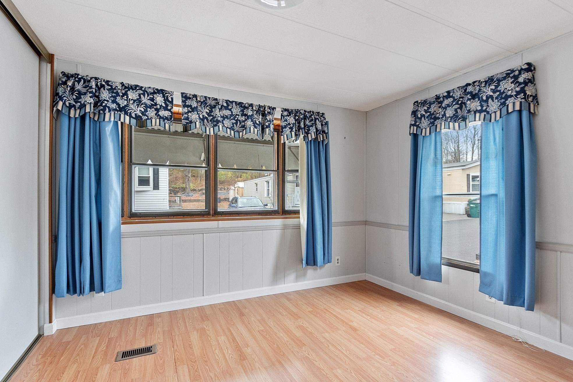 83 Clark Road, Unit 61 Shirley, MA 01464 - Photo 18 of 28 Gallery Image 18