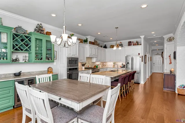 $640,500 | 5422 Cypress Point Lane, Gonzales, LA 70737