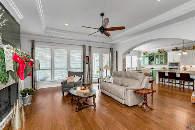 $640,500 | 5422 Cypress Point Lane, Gonzales, LA 70737