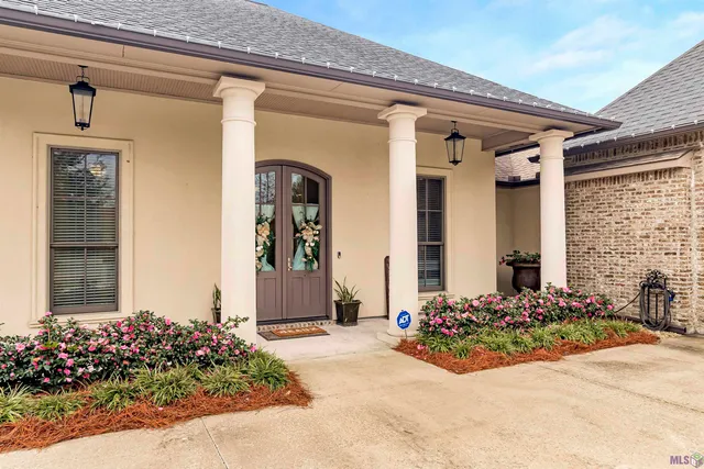 $640,500 | 5422 Cypress Point Lane, Gonzales, LA 70737