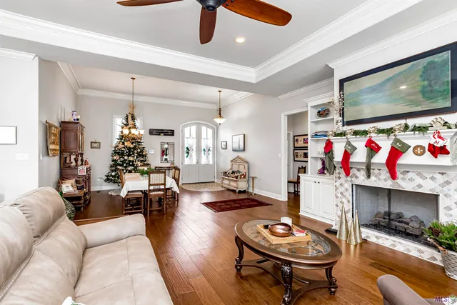 $640,500 | 5422 Cypress Point Lane, Gonzales, LA 70737