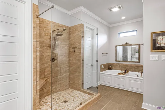 $640,500 | 5422 Cypress Point Lane, Gonzales, LA 70737