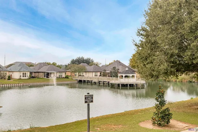 $640,500 | 5422 Cypress Point Lane, Gonzales, LA 70737