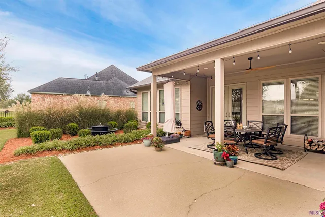 $640,500 | 5422 Cypress Point Lane, Gonzales, LA 70737