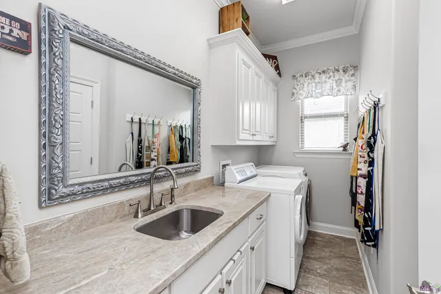 $640,500 | 5422 Cypress Point Lane, Gonzales, LA 70737