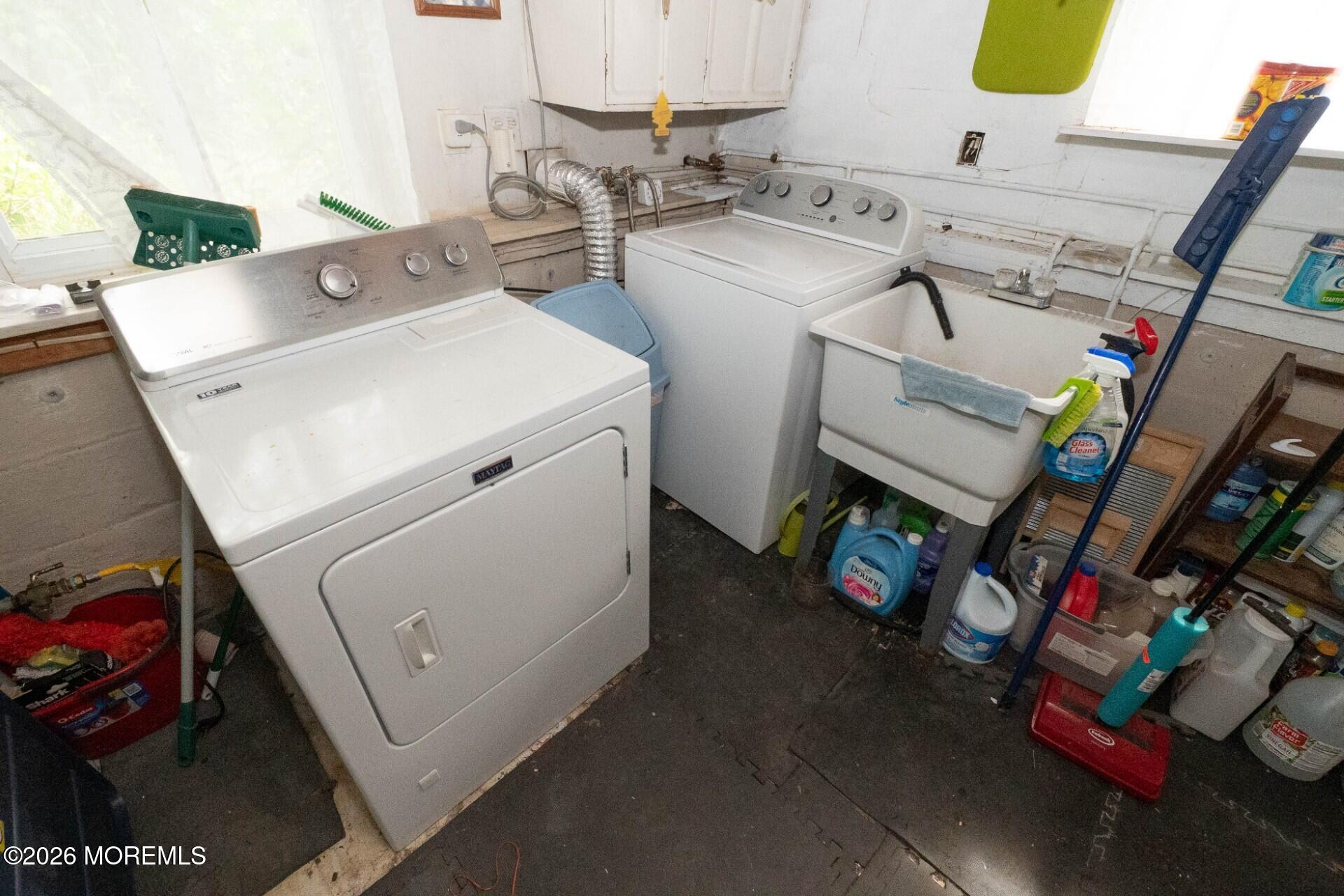 2 Garden Terrace Hazlet, NJ 07730 - Photo 20 of 24 Laundry