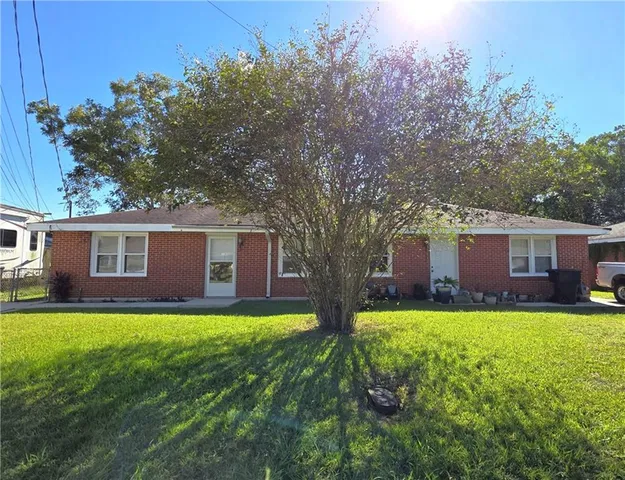 $279,900 | 103-a Live Oak Drive, Belle Chasse, LA 70037