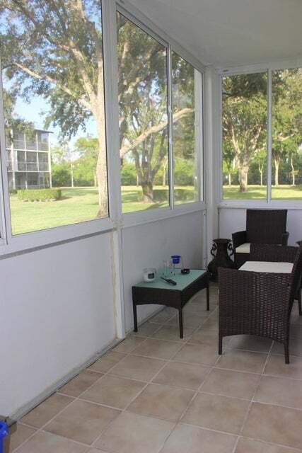 46 Mansfield B Boca Raton, FL 33434 - Photo 25 of 70 GREAT ENCLOSED PATIO