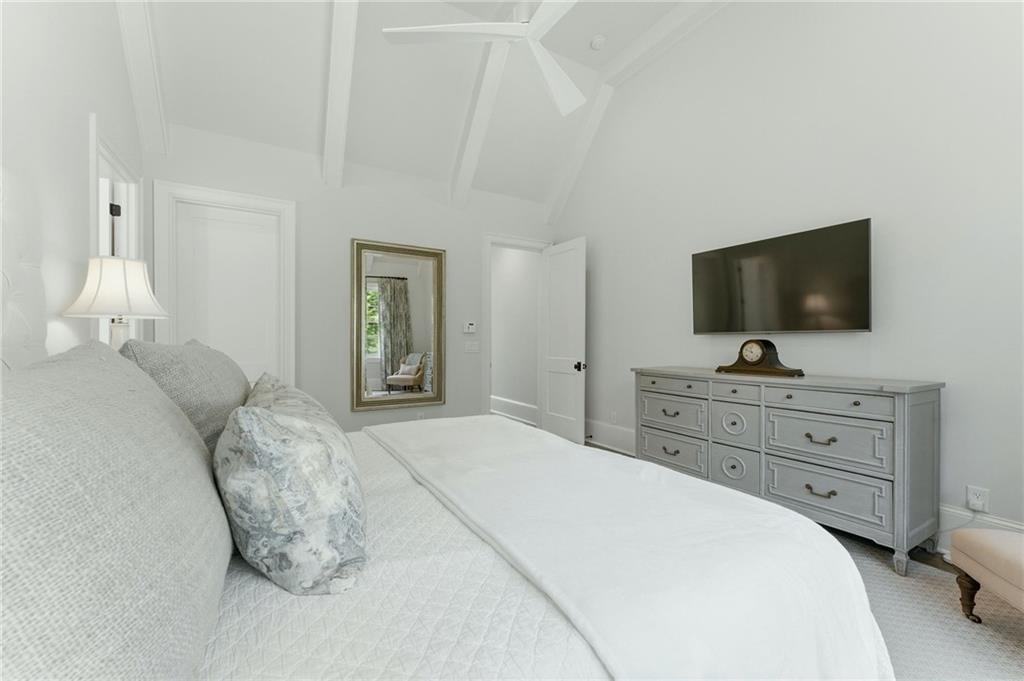 4384 Powers Ferry Road Northwest Atlanta, GA 30327 - Photo 29 of 68