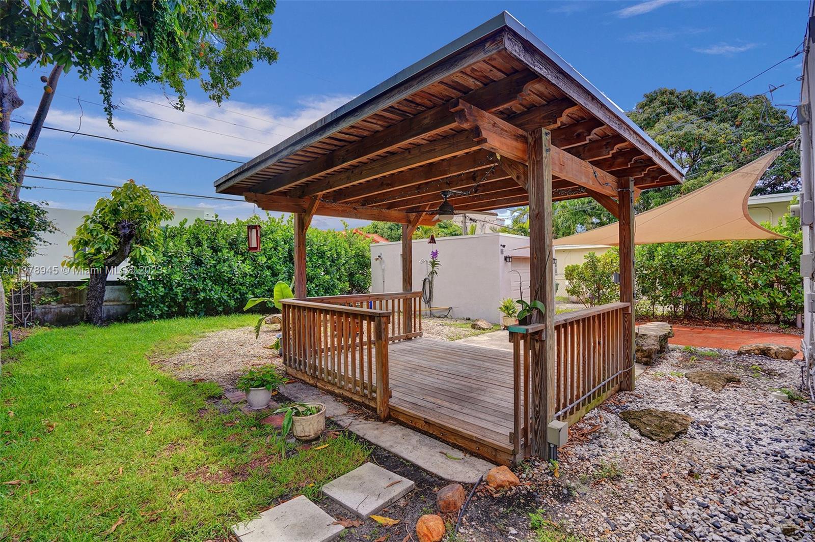 2231 Southwest 17th Street Miami, FL 33145 - Photo 15 of 69