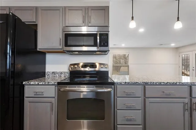 $266,900 | 200 Lakecrest Boulevard, Rushville, MO 64484