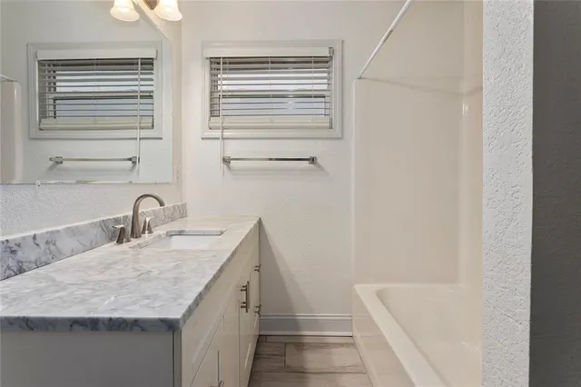 $266,900 | 200 Lakecrest Boulevard, Rushville, MO 64484