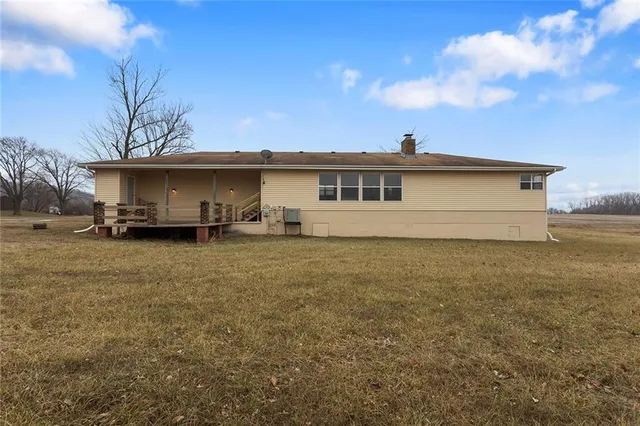 $266,900 | 200 Lakecrest Boulevard, Rushville, MO 64484