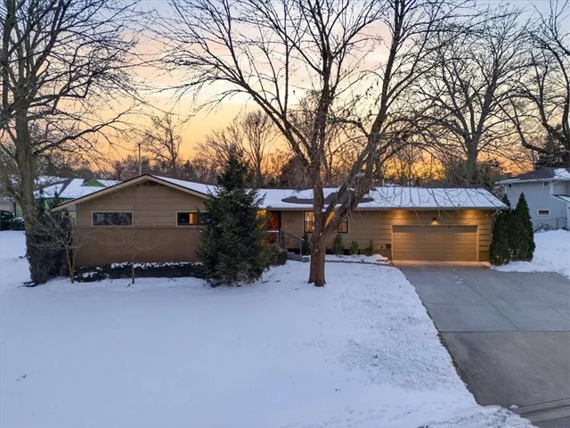 $675,000 | 3003 West 82nd Terrace, Leawood, KS 66206