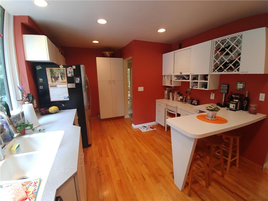 138 Berwyn Road Pittsburgh, PA 15237 - Photo 8 of 19 Gallery Image 8