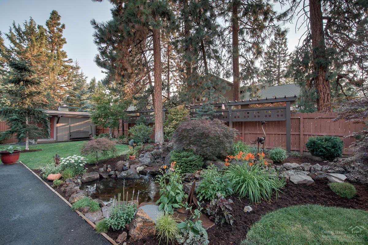 19852 Powers Road Bend, OR 97702 - Photo 2 of 25 Additional Photo