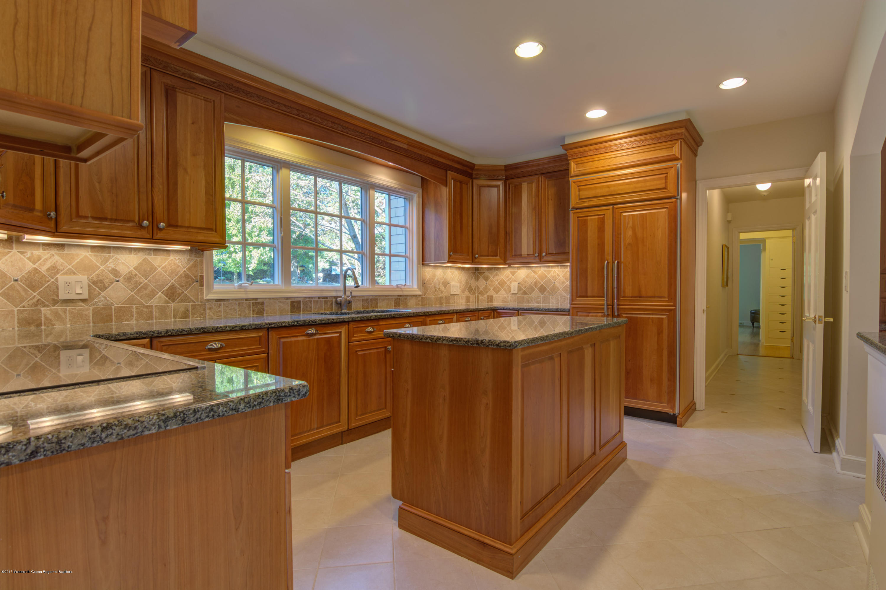 558 Ridge Road Fair Haven, NJ 07704 - Photo 11 of 25 14_DSC3642_3_4