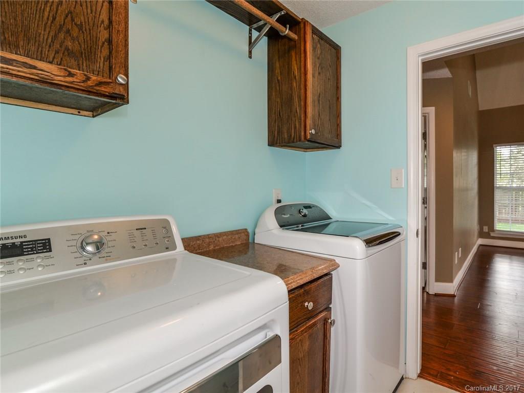8316 Fox Swamp Road Charlotte, NC 28215 - Photo 18 of 19 Gallery Image 18