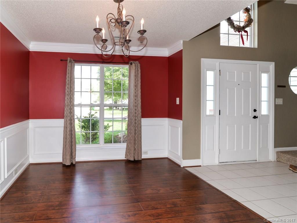 8316 Fox Swamp Road Charlotte, NC 28215 - Photo 5 of 19 Gallery Image 5