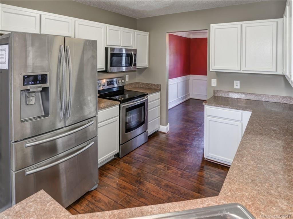 8316 Fox Swamp Road Charlotte, NC 28215 - Photo 10 of 19 Gallery Image 10
