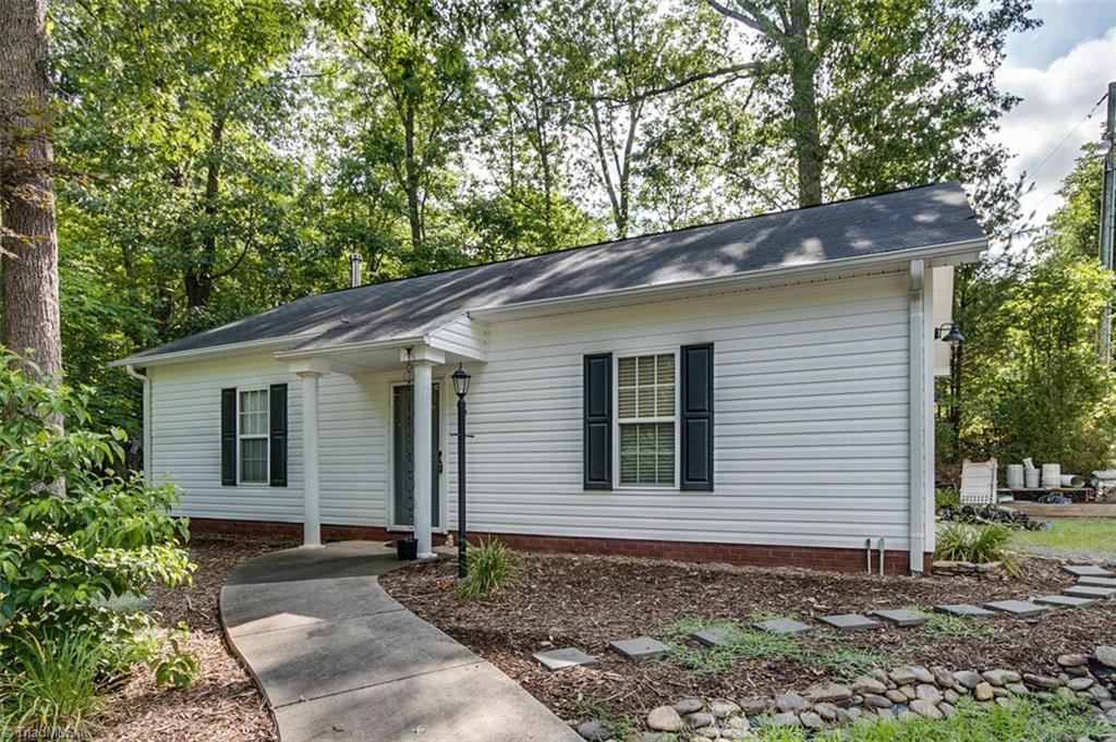 1674 Danny Bell Road Asheboro, NC 27205 - Photo 2 of 29 Gallery Image 2