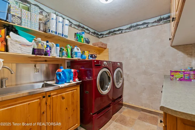 $1,995,000 | 144 Roberts Road, Etna, WY 83118