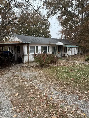 218 Twin Oaks Road, McMinnville, TN 37110