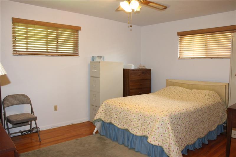 176 Reed Drive Pittsburgh, PA 15205 - Photo 13 of 25 Gallery Image 13