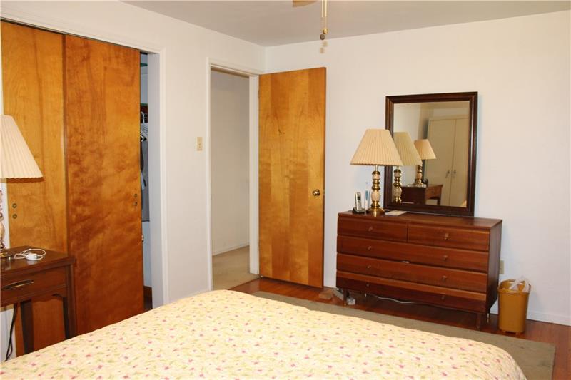 176 Reed Drive Pittsburgh, PA 15205 - Photo 14 of 25 Gallery Image 14