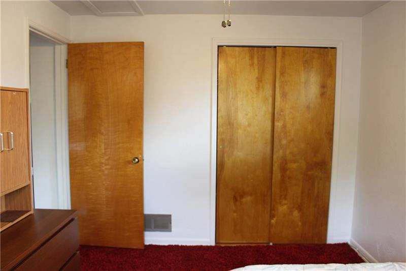176 Reed Drive Pittsburgh, PA 15205 - Photo 17 of 25 Gallery Image 17