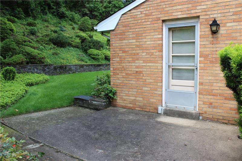 176 Reed Drive Pittsburgh, PA 15205 - Photo 20 of 25 Gallery Image 20