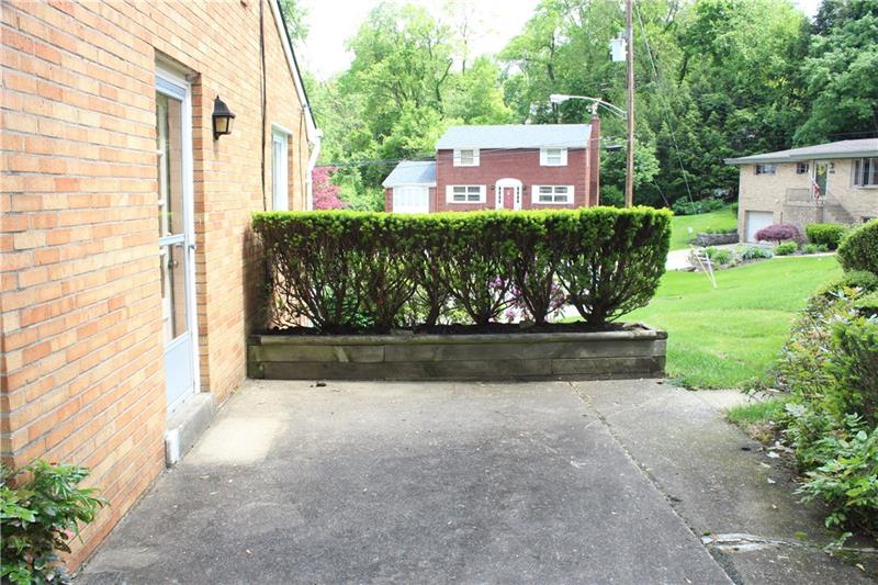 176 Reed Drive Pittsburgh, PA 15205 - Photo 21 of 25 Gallery Image 21
