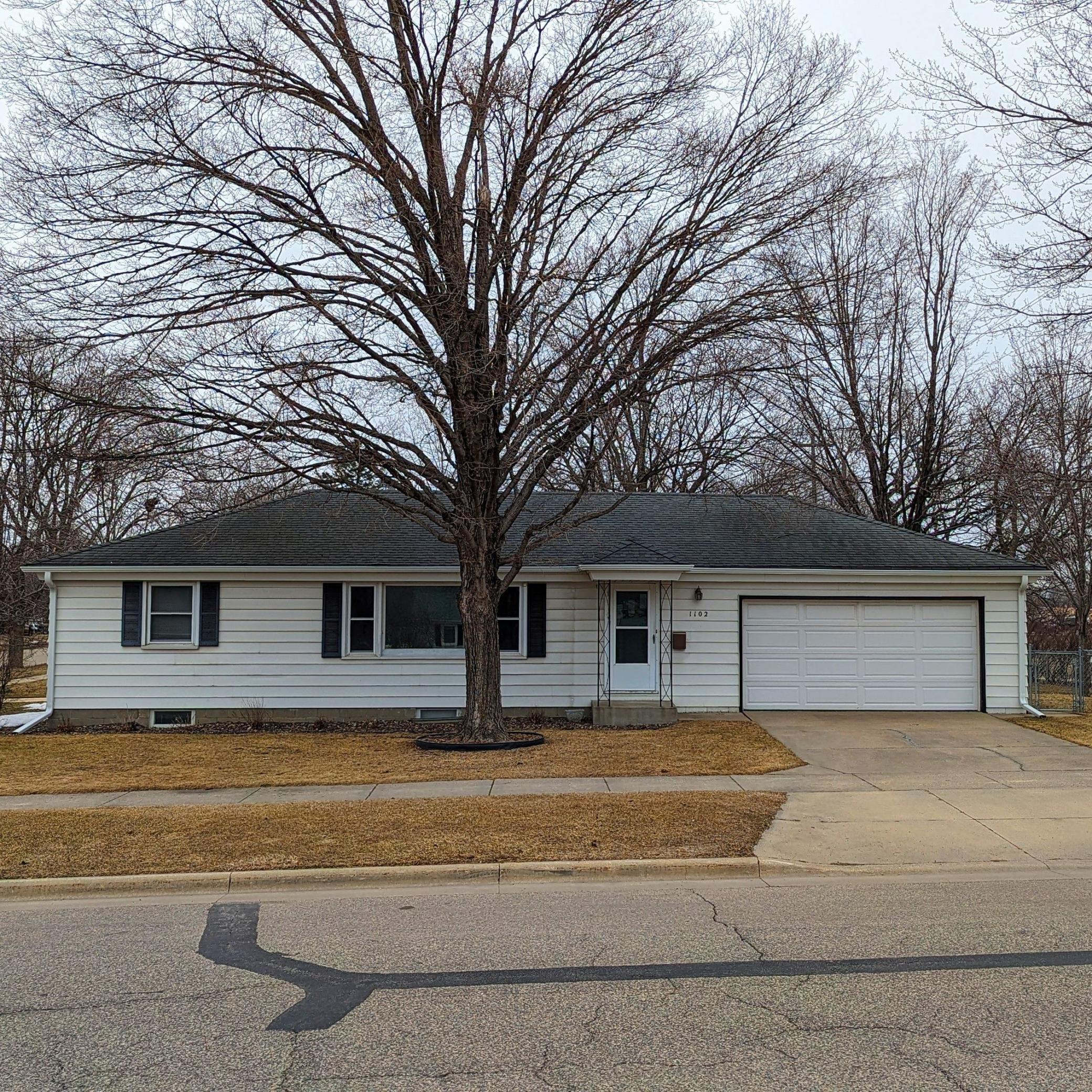 1102 Memorial Parkway Southwest Rochester, MN 55902 - Photo 1 of 1