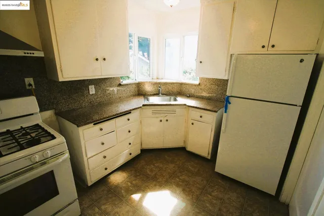 $1,100,000 | 5312 Sacramento Avenue, Richmond, CA 94804